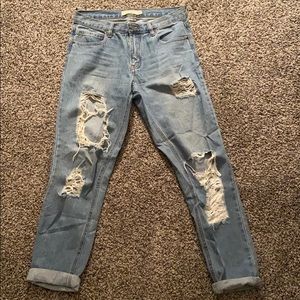 Chiqle ripped boyfriend cut jeans.